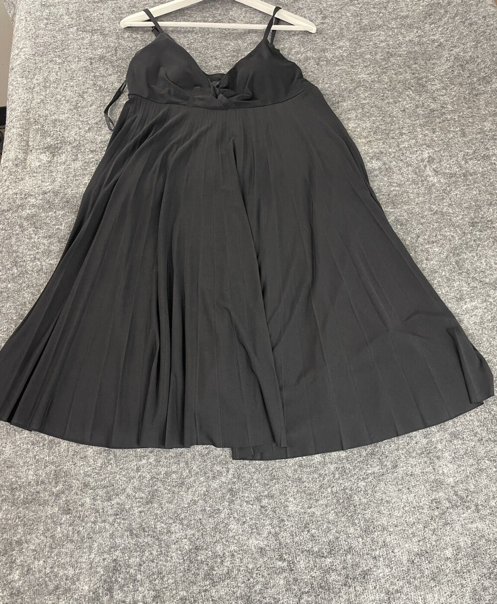 Dressbarn Dress Womens 14 A Line Black Sleeveless V Neck Pleated N41
